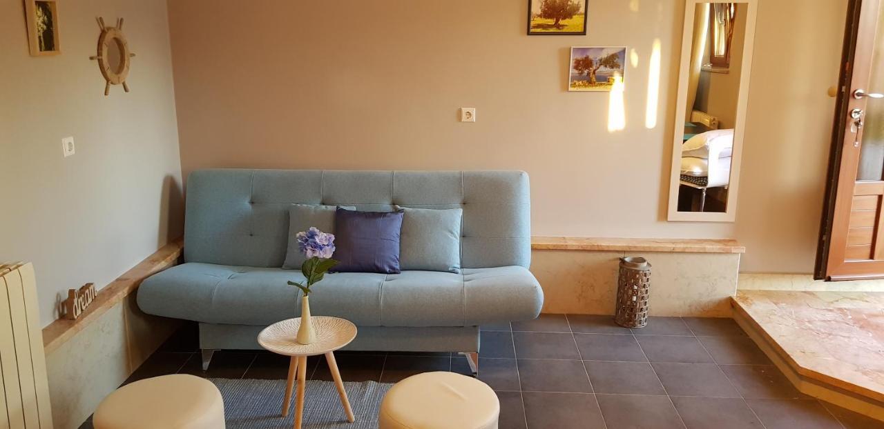 Apartment Borna Pazin Exterior photo